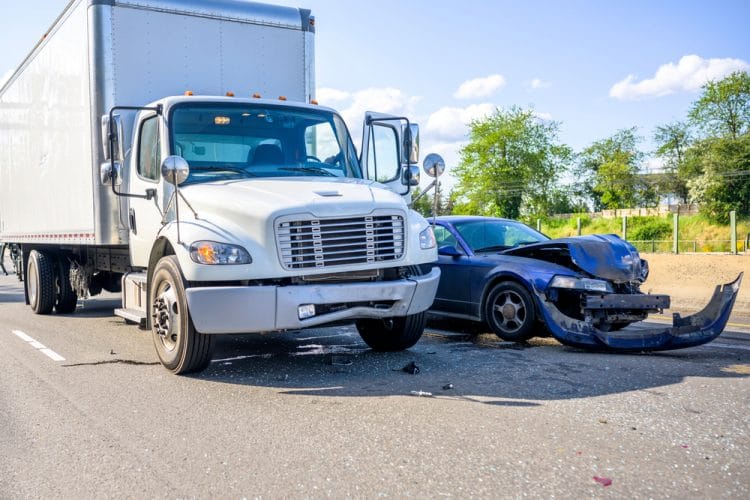 Why It Is Important to Hire a Truck Accident Lawyer